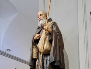 La statua di San Crispino