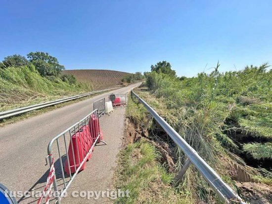 Viterbo - Castel d'Asso - Strada Freddano tagliata in due