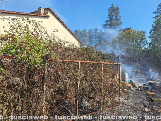 Vetralla - Incendio a Tre Croci