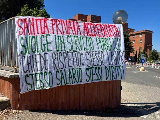 Viterbo - Presidio Fp Cgil, Cisl Fp e Uil Fpl davanti Villa Immacolata