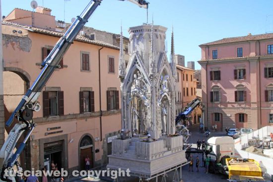 Viterbo - Dies Natalis a piazza del Comune - La costruzione