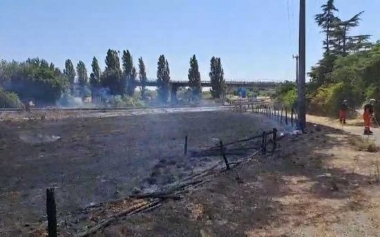 Viterbo - Vasto incendio di sterpaglie sulla Cassia sud - I volontari Anc in azione