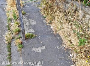 Viterbo - Incuria a piazza dell'Ortigara