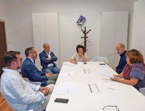 Viterbo - La sindaca Chiara Frontini e il consigliere delegato ai rapporti con le imprese, Marco Nunzi, all'incontro con i vertici di Cna e Confartigianato