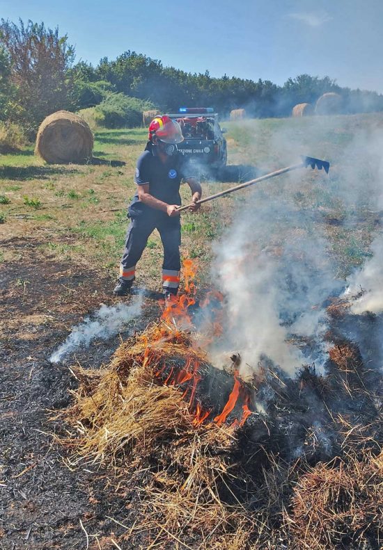 Sutri - Incendio in via dei Creti