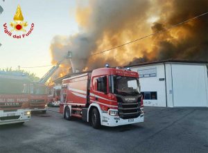 Azzano Decimo - Incendio in una ditta di surgelati nel Pordenonese