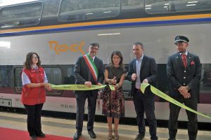 Roma - Il treno Rock di Trenitalia - Il taglio del nastro
