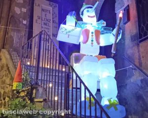 Capranica - Sogni di luce - Pinocchio, mastro Geppetto, il gatto e la volpe risplendono nel centro storico