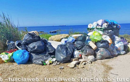 Civitavecchia - Discariche a cielo aperto alla Frasca