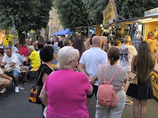 Farnese - Farnese street food truck