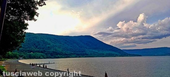 La quiete del lago di Vico