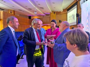 Roma - La carovana di Destinazione Capo Nord incontra il presidente della Regione Lazio Francesco Rocca