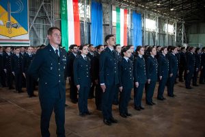 Viterbo - Aeronautica - I marescialli laureandi del corso Elios e del corso Interni