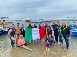 Marco Pallucca partecipa alla traversata a nuoto dello stretto di Messina di Siamo esercito