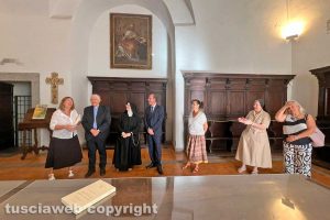 Viterbo - La mostra Fra le mura del chiostro