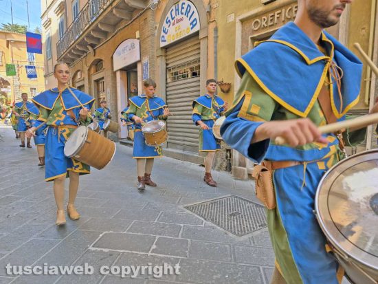 Montefiascone - Il corteo storico - I tamburini