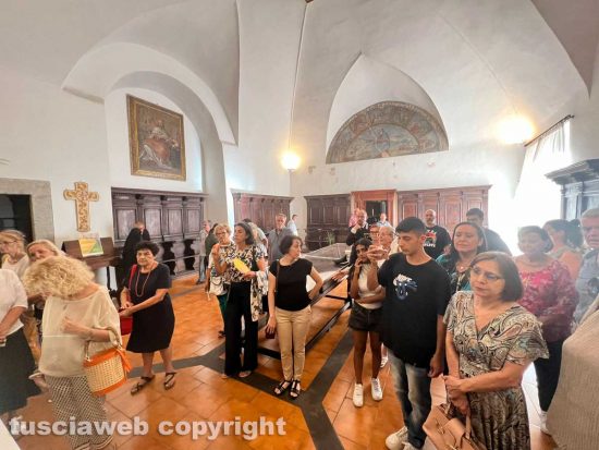 Viterbo - La mostra Fra le mura del chiostro