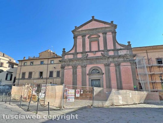Viterbo - Piazza Fontana grande