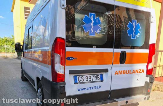 Un'ambulanza