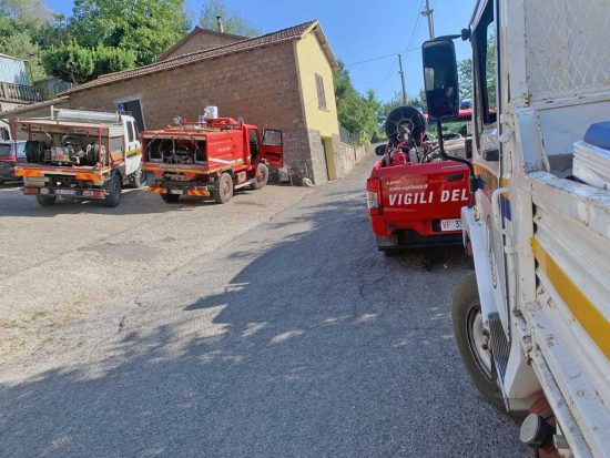 Montefiascone - L'incendio in località Coste