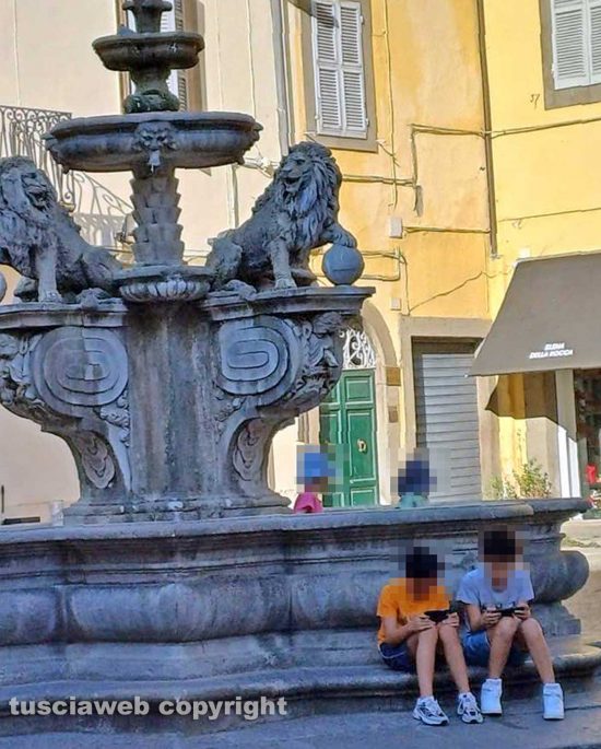 Viterbo - La fontana di piazza delle Erbe