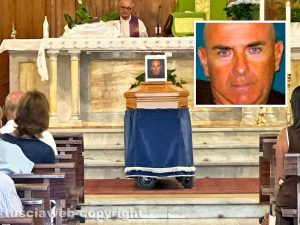 Viterbo - I funerali di Fabio Caroli