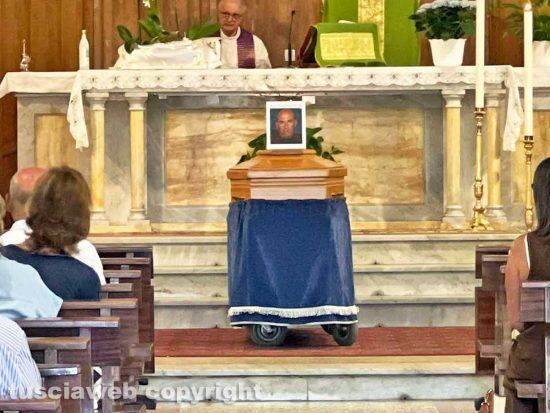 Viterbo - I funerali di Fabio Caroli