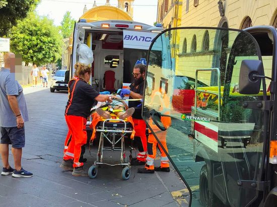 Bagnoregio - Turista accusa un malore e si accascia
