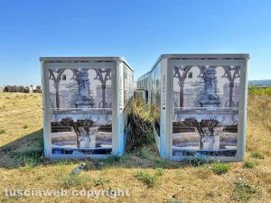 Viterbo - Le isole ecologiche intelligenti lasciate a Castel d'Asso