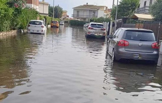 Tarquinia Lido allagata - l'intervento dei volontari dell'Aeopc