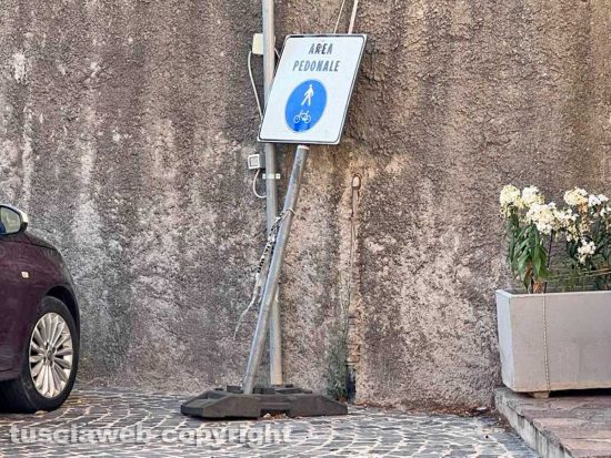 Viterbo - Piazza della Trinità