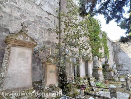 Viterbo - Il degrado e l'abbandono del cimitero San Lazzaro