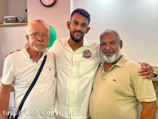 Viterbo - Rob e Riyad Miah con Antonio Biagioli