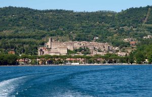 Bolsena vista dal lago