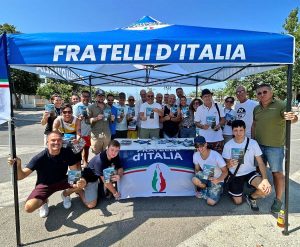 Il gazebo di Fratelli d'Italia a Tarquinia
