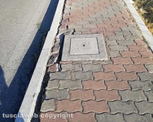 Orte - Le condizioni del marciapiede in via Penna Teverina