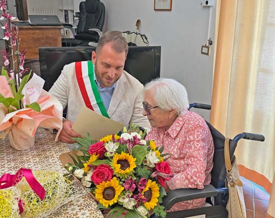 Celleno - Il sindaco Luca Beraldo e la signora Esterina Massaccesi in Costantini