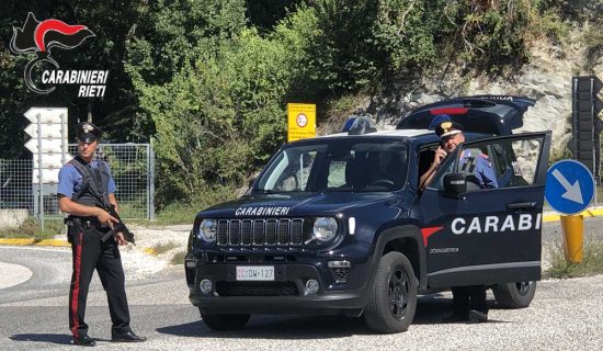 Fiamignano - Militari in aiuto di una donna fuggita dopo un violento litigio con il compagno, denunciato l'uomo per resistenza e minaccia a pubblico ufficiale