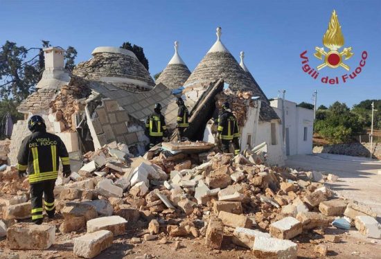 Brindisi - Esplode un trullo