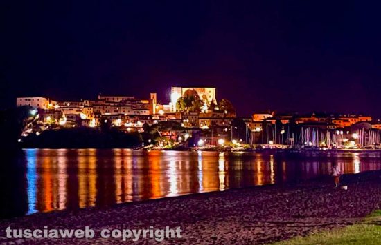 Capodimonte di notte