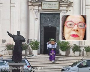 Civitavecchia - I funerali di Annarita Cercelletta