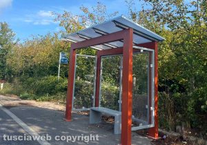 Sutri - La nuova pensilina dell'autobus sulla Cassia