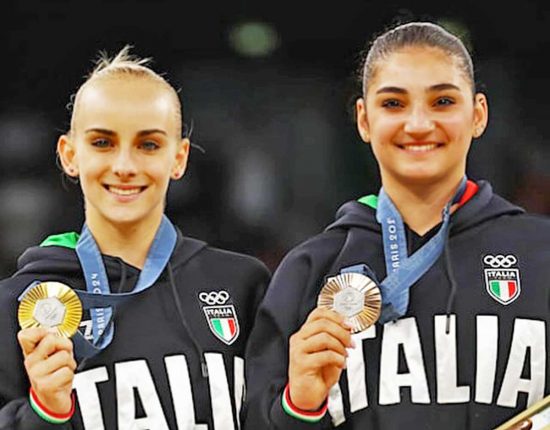 Parigi - Alice D'Amato e Manila Esposito