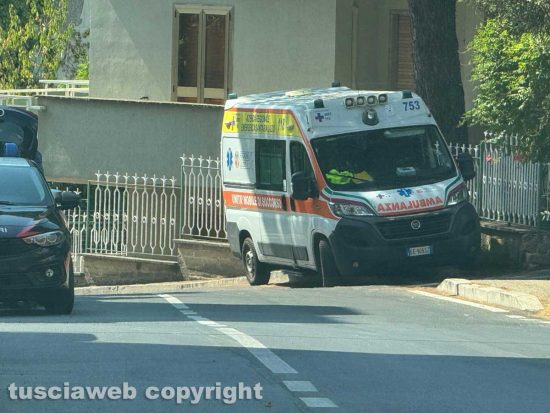 Viterbo - Intervento del 118 in via Monfalcone