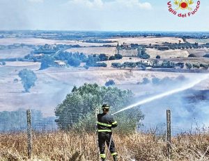 Cerveteri - Incendio a San Martino