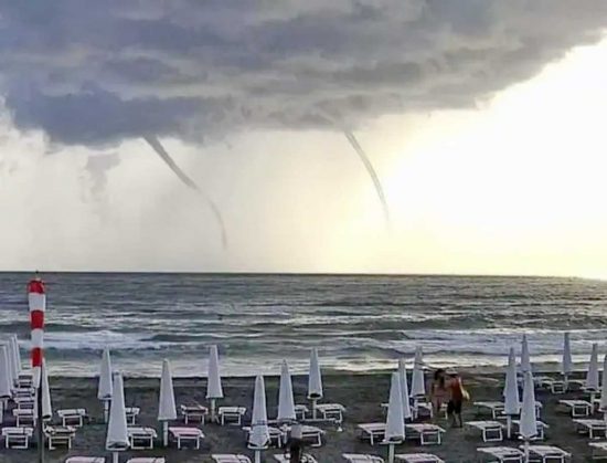 Due trombe marine Fiumicino