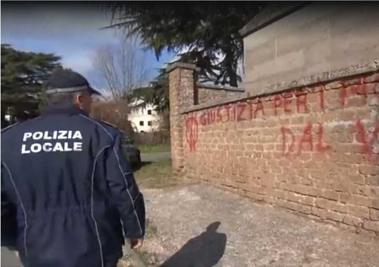 Bassano Romano - Scritte no vax
