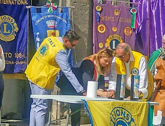 Montefiascone - La firma della pergamena Lions per la pace