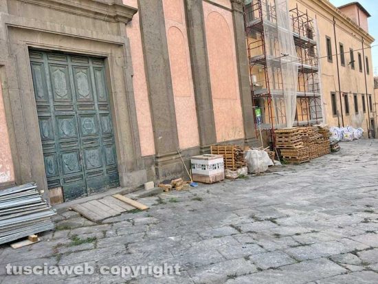 Viterbo - Il cantiere di piazza Fontana grande