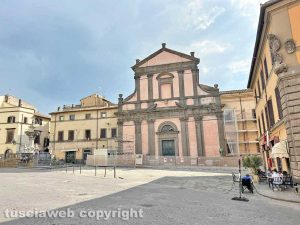 Viterbo - Il cantiere di piazza Fontana grande